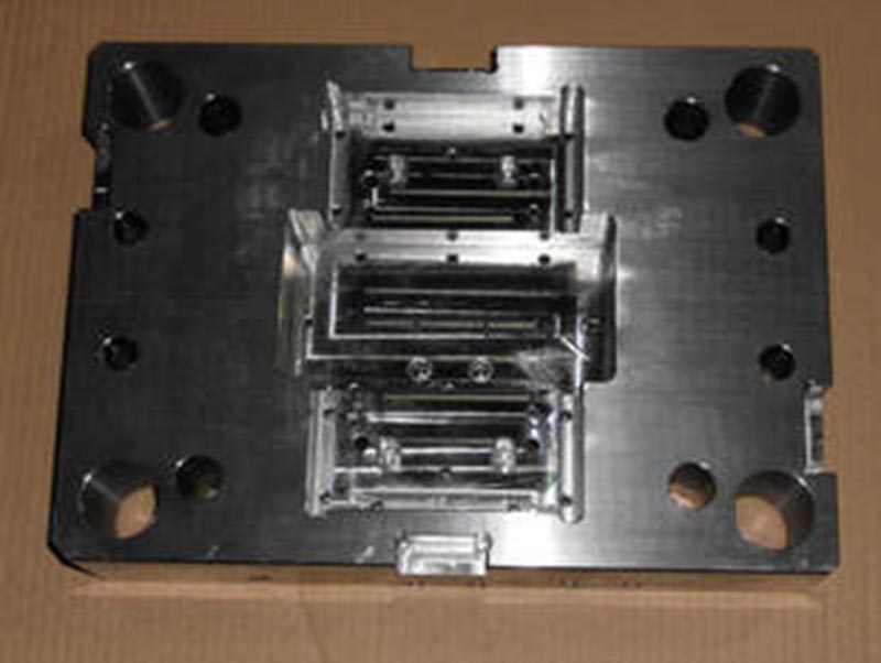 如东精密塑料模-06